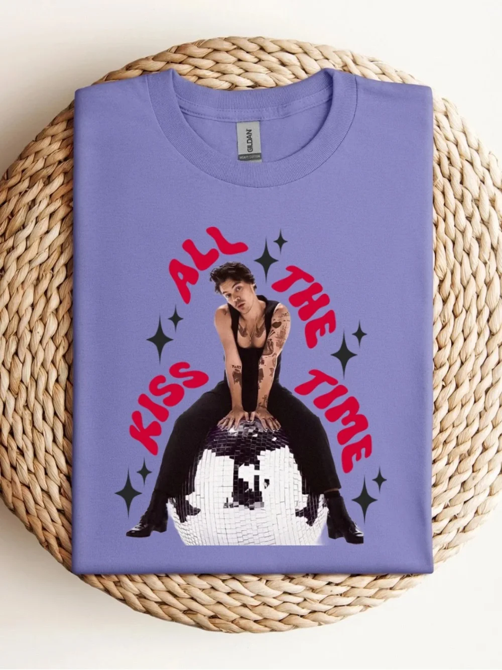 Kiss All The Time T-Shirt - Picture 1 of 1